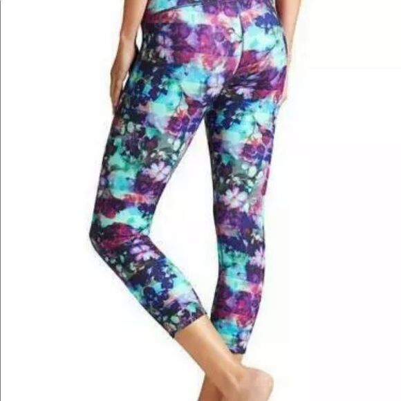 ATHLETA Floral Fade Sonar Capri Extra small Yoga Workout - Picture 2 of 13